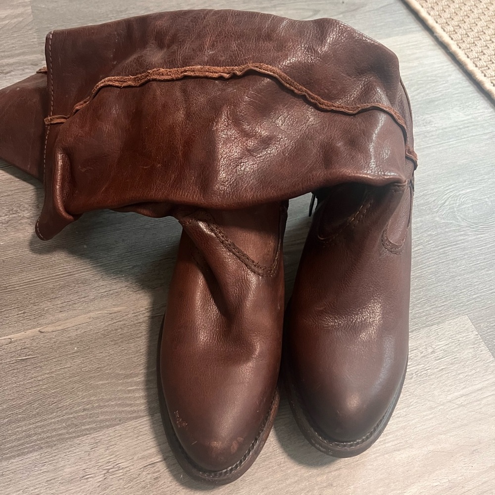 FRYE AND CO. Women's Brown Heeled Boots
